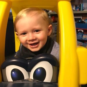 Meet your Posher, April-keith